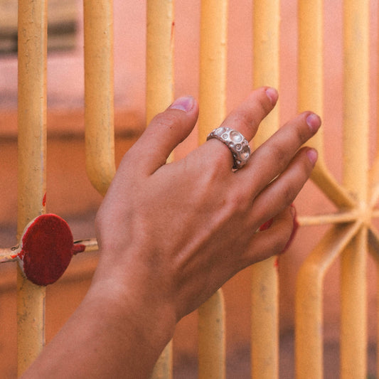 LUNA RING